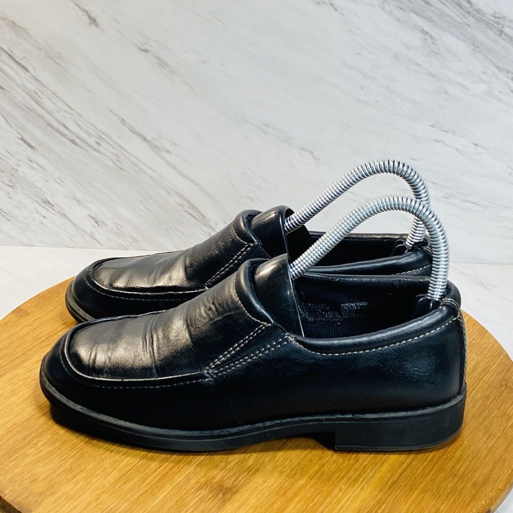 George Boys Dress Shoes Size 4 Black